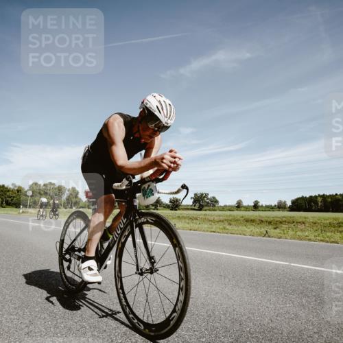07.09.2025 - 19. Norderstedt Triathlon Michael Burmester http://msf.ph/oto/8860259 07.09.2025 12:53:14 Radfahren 698 meine-sportfotos.de