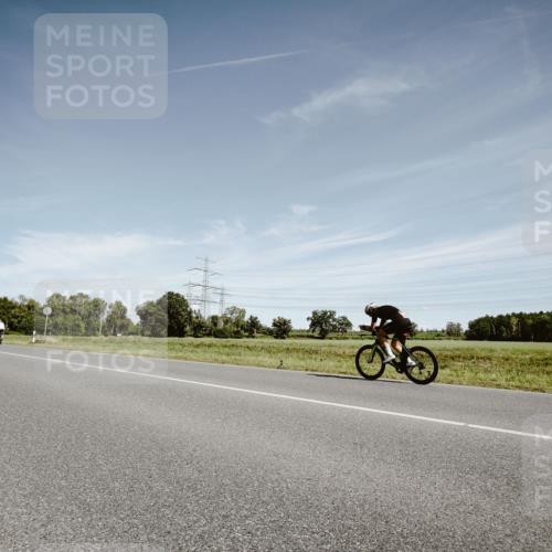 07.09.2025 - 19. Norderstedt Triathlon Michael Burmester http://msf.ph/oto/8860269 07.09.2025 12:53:24 Radfahren 319, 1256 meine-sportfotos.de