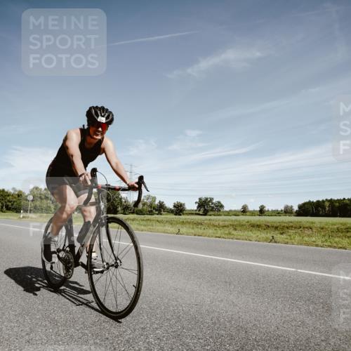 07.09.2025 - 19. Norderstedt Triathlon Michael Burmester http://msf.ph/oto/8860276 07.09.2025 12:53:28 Radfahren 224, 789, 1256 meine-sportfotos.de