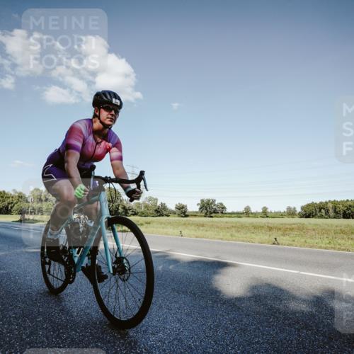 07.09.2025 - 19. Norderstedt Triathlon Michael Burmester http://msf.ph/oto/8860278 07.09.2025 15:51:57 Radfahren 408, 918, 1074, 1075, 1079, 1087, 1100, 1570 meine-sportfotos.de