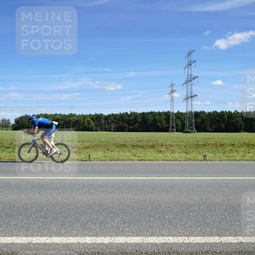 07.09.2025 - 19. Norderstedt Triathlon Michael Burmester http://msf.ph/oto/8860292 07.09.2025 13:49:13 Radfahren 863, 1006 meine-sportfotos.de