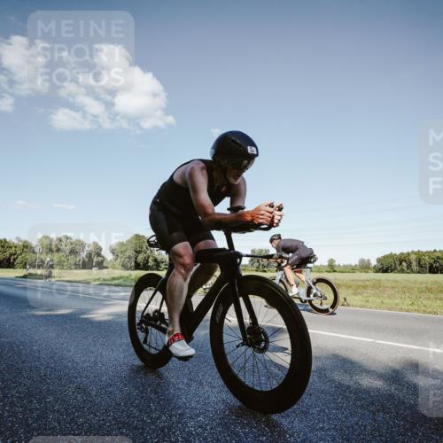 07.09.2025 - 19. Norderstedt Triathlon Michael Burmester http://msf.ph/oto/8860298 07.09.2025 15:52:03 Radfahren 431, 494, 512, 1079, 1100, 1103, 1455, 1545, 1610 meine-sportfotos.de