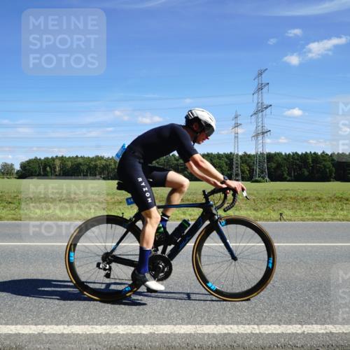 07.09.2025 - 19. Norderstedt Triathlon Michael Burmester http://msf.ph/oto/8860324 07.09.2025 13:49:44 Radfahren 369, 1016, 1406 meine-sportfotos.de