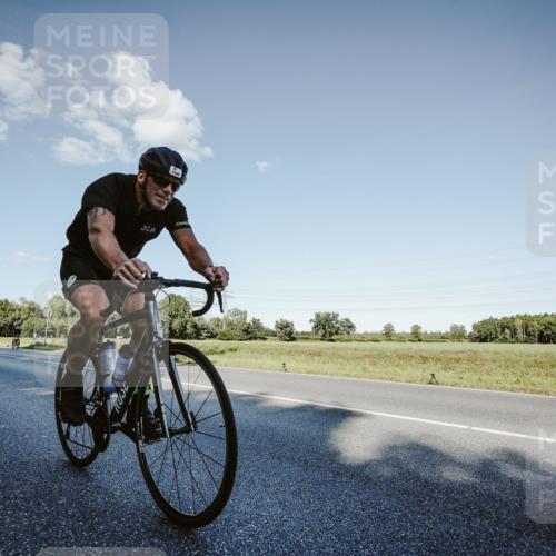 07.09.2025 - 19. Norderstedt Triathlon Michael Burmester http://msf.ph/oto/8860330 07.09.2025 15:52:13 Radfahren 487, 499, 509, 1448, 1464 meine-sportfotos.de
