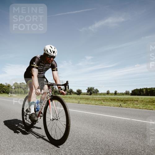 07.09.2025 - 19. Norderstedt Triathlon Michael Burmester http://msf.ph/oto/8860332 07.09.2025 12:54:23 Radfahren 858 meine-sportfotos.de