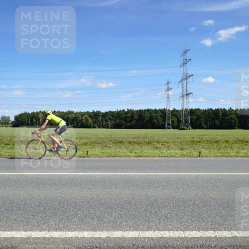 07.09.2025 - 19. Norderstedt Triathlon Michael Burmester http://msf.ph/oto/8860333 07.09.2025 13:49:48 Radfahren 1004, 1016 meine-sportfotos.de