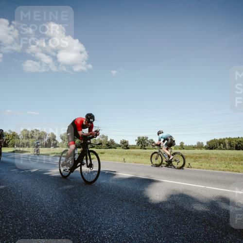 07.09.2025 - 19. Norderstedt Triathlon Michael Burmester http://msf.ph/oto/8860338 07.09.2025 15:52:16 Radfahren 487, 499, 509, 942, 1092, 1097, 1448, 1464 meine-sportfotos.de