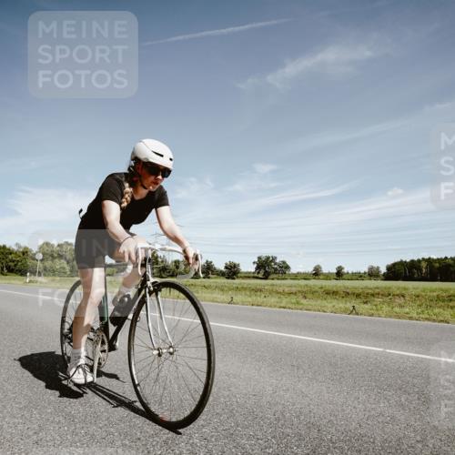 07.09.2025 - 19. Norderstedt Triathlon Michael Burmester http://msf.ph/oto/8860339 07.09.2025 12:54:39 Radfahren 842 meine-sportfotos.de