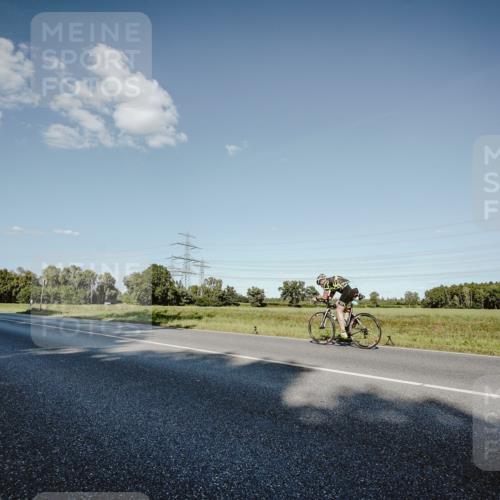 07.09.2025 - 19. Norderstedt Triathlon Michael Burmester http://msf.ph/oto/8860355 07.09.2025 15:52:20 Radfahren 942, 1092, 1097 meine-sportfotos.de