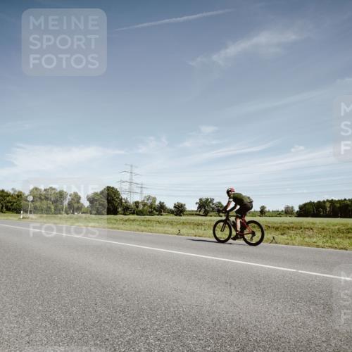 07.09.2025 - 19. Norderstedt Triathlon Michael Burmester http://msf.ph/oto/8860356 07.09.2025 12:55:01 Radfahren 341 meine-sportfotos.de