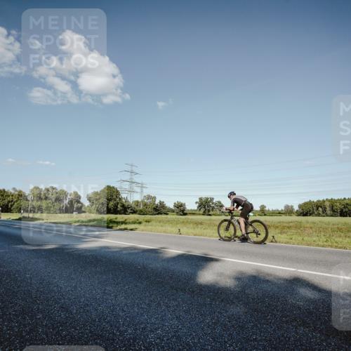 07.09.2025 - 19. Norderstedt Triathlon Michael Burmester http://msf.ph/oto/8860358 07.09.2025 15:52:23 Radfahren  meine-sportfotos.de