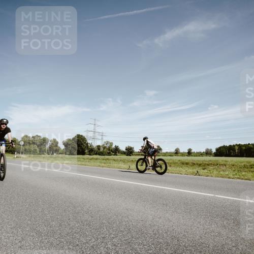 07.09.2025 - 19. Norderstedt Triathlon Michael Burmester http://msf.ph/oto/8860370 07.09.2025 12:55:07 Radfahren 735, 752 meine-sportfotos.de