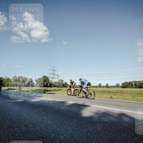 07.09.2025 - 19. Norderstedt Triathlon Michael Burmester http://msf.ph/oto/8860376 07.09.2025 15:52:28 Radfahren 924, 951, 1479 meine-sportfotos.de