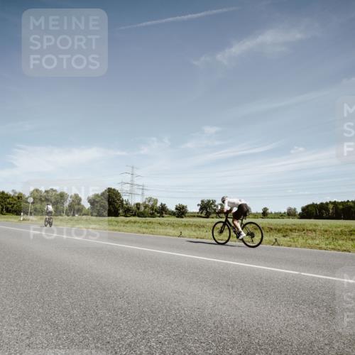 07.09.2025 - 19. Norderstedt Triathlon Michael Burmester http://msf.ph/oto/8860377 07.09.2025 12:55:08 Radfahren 735, 752, 804 meine-sportfotos.de