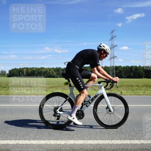07.09.2025 - 19. Norderstedt Triathlon Michael Burmester http://msf.ph/oto/8860380 07.09.2025 13:50:25 Radfahren 1025 meine-sportfotos.de