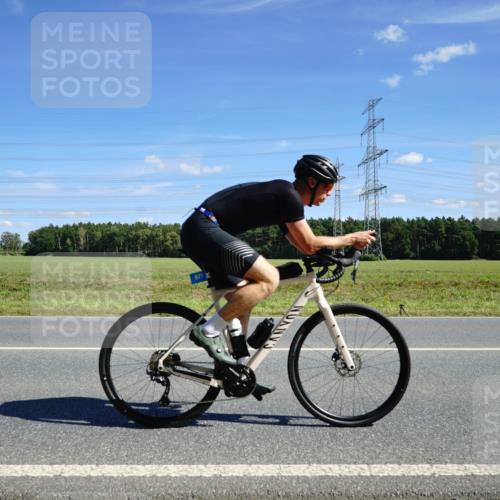 07.09.2025 - 19. Norderstedt Triathlon Michael Burmester http://msf.ph/oto/8860389 07.09.2025 13:50:30 Radfahren 877 meine-sportfotos.de