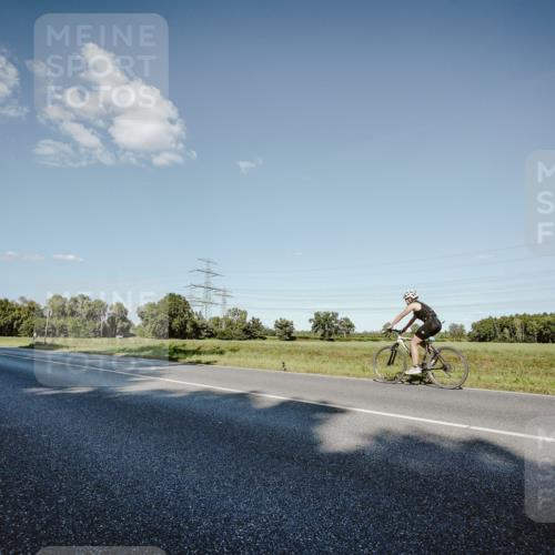 07.09.2025 - 19. Norderstedt Triathlon Michael Burmester http://msf.ph/oto/8860390 07.09.2025 15:52:36 Radfahren 502, 923, 1049, 1444, 1587 meine-sportfotos.de