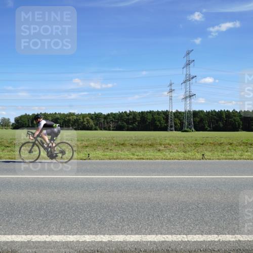 07.09.2025 - 19. Norderstedt Triathlon Michael Burmester http://msf.ph/oto/8860394 07.09.2025 13:50:35 Radfahren 388 meine-sportfotos.de