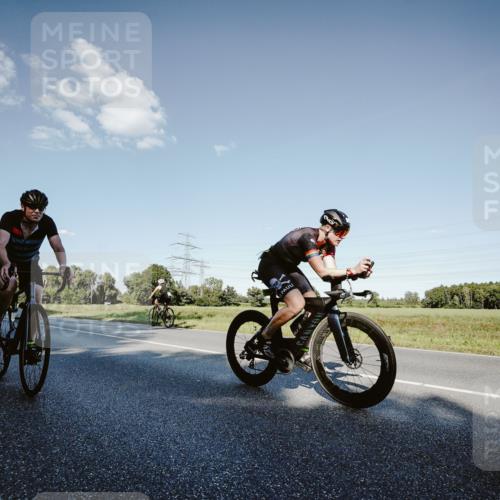 07.09.2025 - 19. Norderstedt Triathlon Michael Burmester http://msf.ph/oto/8860397 07.09.2025 15:52:38 Radfahren 502, 1049, 1444, 1587 meine-sportfotos.de