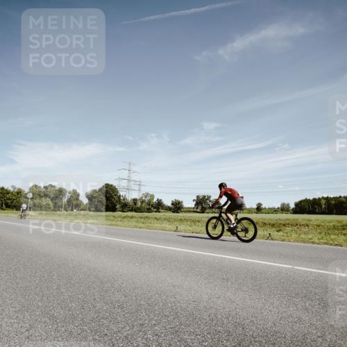 07.09.2025 - 19. Norderstedt Triathlon Michael Burmester http://msf.ph/oto/8860413 07.09.2025 12:55:31 Radfahren 359, 1376 meine-sportfotos.de
