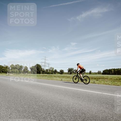 07.09.2025 - 19. Norderstedt Triathlon Michael Burmester http://msf.ph/oto/8860420 07.09.2025 12:55:35 Radfahren 750, 1376 meine-sportfotos.de