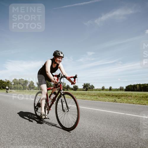 07.09.2025 - 19. Norderstedt Triathlon Michael Burmester http://msf.ph/oto/8860430 07.09.2025 12:55:43 Radfahren 262, 1353 meine-sportfotos.de