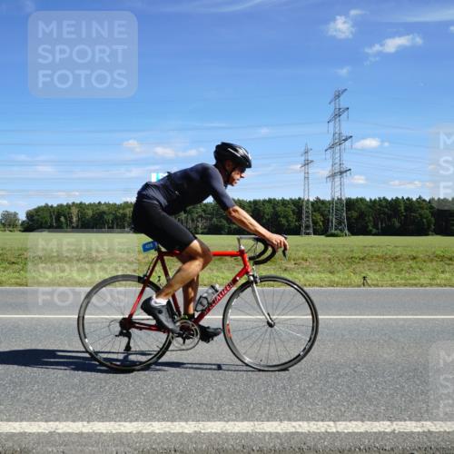 07.09.2025 - 19. Norderstedt Triathlon Michael Burmester http://msf.ph/oto/8860436 07.09.2025 13:50:54 Radfahren 428 meine-sportfotos.de
