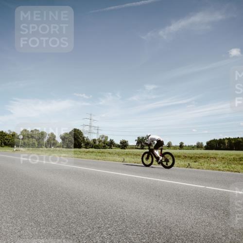 07.09.2025 - 19. Norderstedt Triathlon Michael Burmester http://msf.ph/oto/8860455 07.09.2025 12:55:58 Radfahren 177, 707, 1391 meine-sportfotos.de