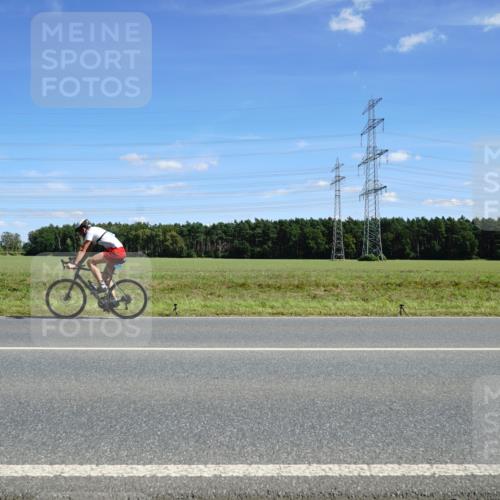 07.09.2025 - 19. Norderstedt Triathlon Michael Burmester http://msf.ph/oto/8860472 07.09.2025 13:51:30 Radfahren 975 meine-sportfotos.de