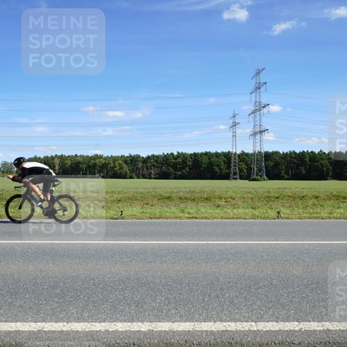 07.09.2025 - 19. Norderstedt Triathlon Michael Burmester http://msf.ph/oto/8860481 07.09.2025 13:51:40 Radfahren 1041 meine-sportfotos.de
