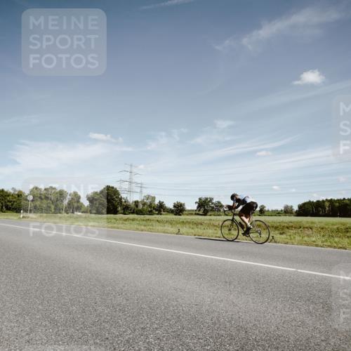 07.09.2025 - 19. Norderstedt Triathlon Michael Burmester http://msf.ph/oto/8860502 07.09.2025 12:56:34 Radfahren 342, 1345 meine-sportfotos.de
