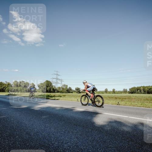 07.09.2025 - 19. Norderstedt Triathlon Michael Burmester http://msf.ph/oto/8860503 07.09.2025 15:53:08 Radfahren 870, 929, 1063, 1095, 1435, 1625 meine-sportfotos.de