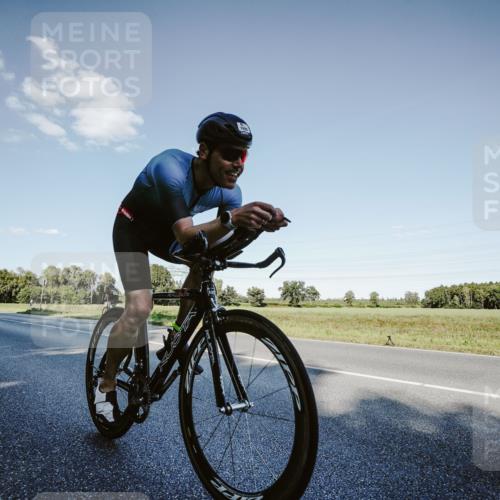 07.09.2025 - 19. Norderstedt Triathlon Michael Burmester http://msf.ph/oto/8860510 07.09.2025 15:53:11 Radfahren 524, 886, 1584, 1625 meine-sportfotos.de