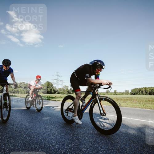 07.09.2025 - 19. Norderstedt Triathlon Michael Burmester http://msf.ph/oto/8860521 07.09.2025 15:53:15 Radfahren 415, 496, 497, 524, 886, 890, 1537, 1584 meine-sportfotos.de