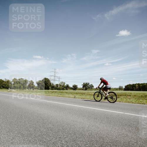 07.09.2025 - 19. Norderstedt Triathlon Michael Burmester http://msf.ph/oto/8860533 07.09.2025 12:56:55 Radfahren 141, 222, 322 meine-sportfotos.de