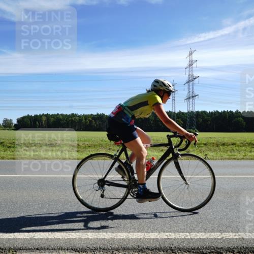 07.09.2025 - 19. Norderstedt Triathlon Michael Burmester http://msf.ph/oto/8860534 07.09.2025 11:51:43 Radfahren 859, 860 meine-sportfotos.de