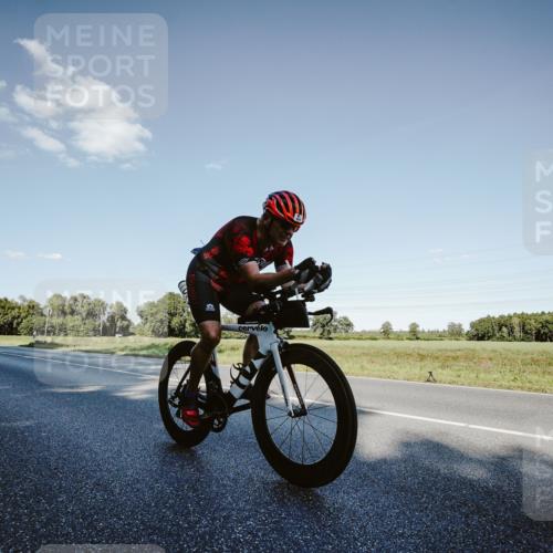 07.09.2025 - 19. Norderstedt Triathlon Michael Burmester http://msf.ph/oto/8860535 07.09.2025 15:53:21 Radfahren 418 meine-sportfotos.de