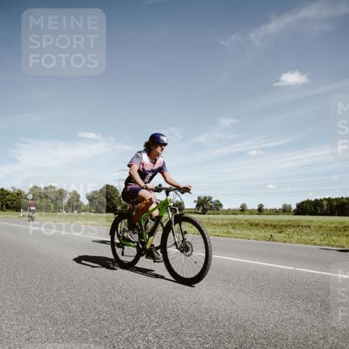 07.09.2025 - 19. Norderstedt Triathlon Michael Burmester http://msf.ph/oto/8860537 07.09.2025 12:56:58 Radfahren 222, 322 meine-sportfotos.de