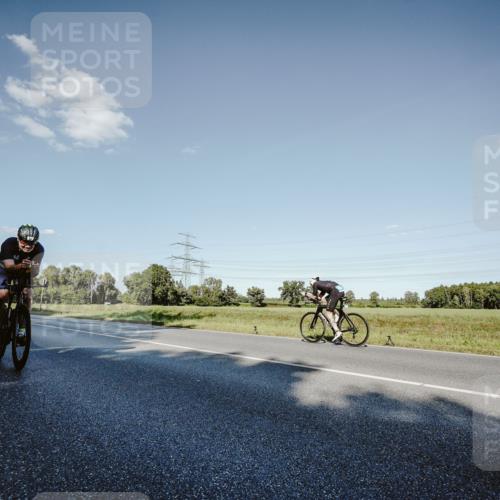 07.09.2025 - 19. Norderstedt Triathlon Michael Burmester http://msf.ph/oto/8860542 07.09.2025 15:53:28 Radfahren 362, 505, 864, 953 meine-sportfotos.de