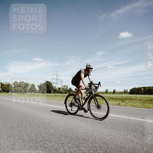 07.09.2025 - 19. Norderstedt Triathlon Michael Burmester http://msf.ph/oto/8860558 07.09.2025 12:57:08 Radfahren 197, 266, 315 meine-sportfotos.de