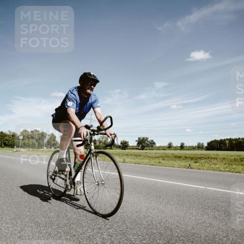 07.09.2025 - 19. Norderstedt Triathlon Michael Burmester http://msf.ph/oto/8860561 07.09.2025 12:57:09 Radfahren 197, 266, 315 meine-sportfotos.de