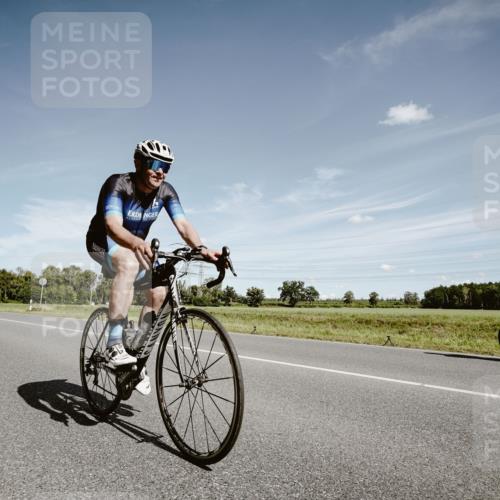 07.09.2025 - 19. Norderstedt Triathlon Michael Burmester http://msf.ph/oto/8860565 07.09.2025 12:57:10 Radfahren 197, 266, 315 meine-sportfotos.de