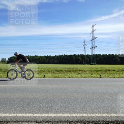 07.09.2025 - 19. Norderstedt Triathlon Michael Burmester http://msf.ph/oto/8860571 07.09.2025 11:52:14 Radfahren 719, 720 meine-sportfotos.de