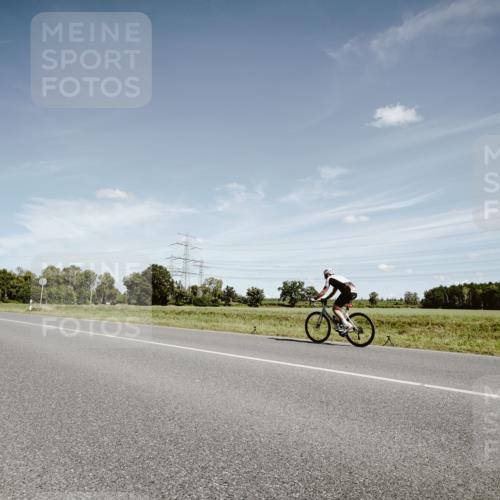07.09.2025 - 19. Norderstedt Triathlon Michael Burmester http://msf.ph/oto/8860575 07.09.2025 12:57:22 Radfahren 161, 351 meine-sportfotos.de