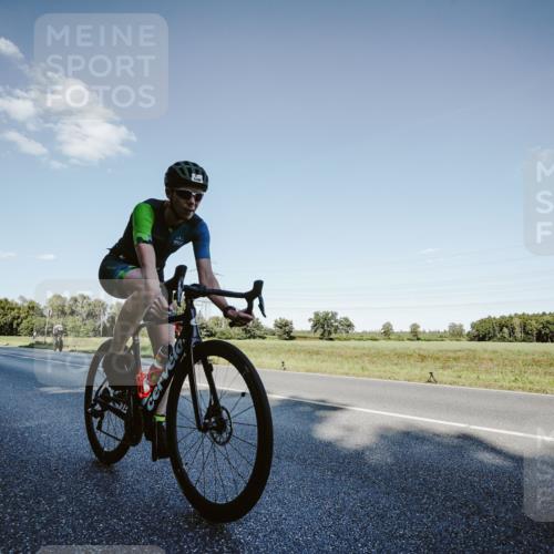 07.09.2025 - 19. Norderstedt Triathlon Michael Burmester http://msf.ph/oto/8860584 07.09.2025 15:53:44 Radfahren 878, 1084, 1093, 1620 meine-sportfotos.de