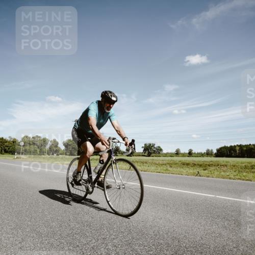 07.09.2025 - 19. Norderstedt Triathlon Michael Burmester http://msf.ph/oto/8860592 07.09.2025 12:57:33 Radfahren 298, 328, 1352 meine-sportfotos.de