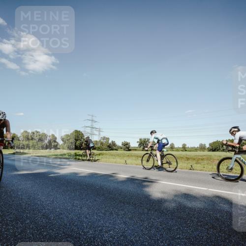 07.09.2025 - 19. Norderstedt Triathlon Michael Burmester http://msf.ph/oto/8860602 07.09.2025 15:53:50 Radfahren 507, 542, 889, 931, 952, 1053, 1072, 1091, 1427, 1553, 1577 meine-sportfotos.de