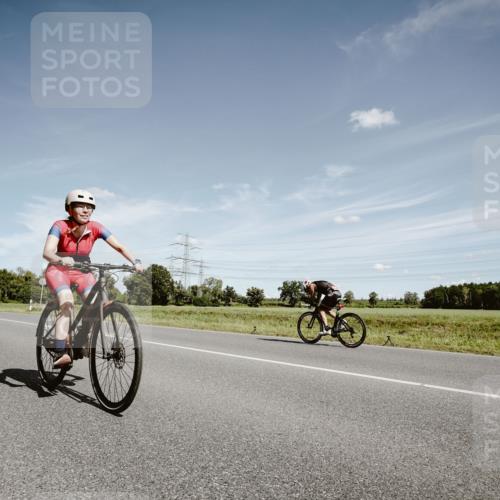 07.09.2025 - 19. Norderstedt Triathlon Michael Burmester http://msf.ph/oto/8860614 07.09.2025 12:57:45 Radfahren 242, 318, 841, 1326 meine-sportfotos.de