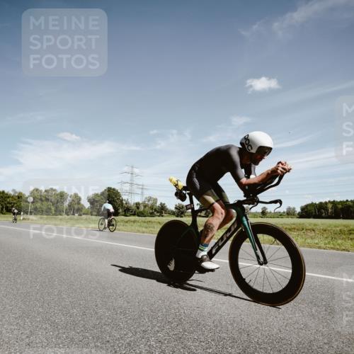 07.09.2025 - 19. Norderstedt Triathlon Michael Burmester http://msf.ph/oto/8860621 07.09.2025 12:57:47 Radfahren 242, 318, 841, 1238, 1326 meine-sportfotos.de