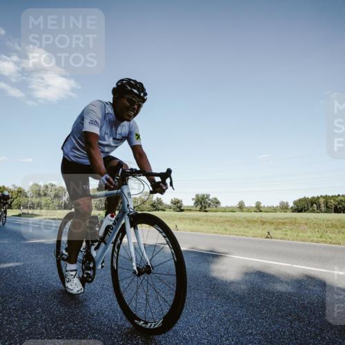 07.09.2025 - 19. Norderstedt Triathlon Michael Burmester http://msf.ph/oto/8860623 07.09.2025 15:53:55 Radfahren 493, 542, 873, 889, 952, 955, 1053, 1083, 1091, 1619 meine-sportfotos.de